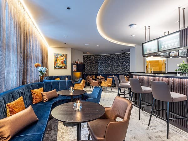 Central Bar